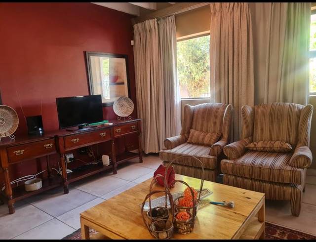 5 BEDROOM PROPERTY TO RENT IN UITSIG